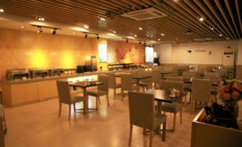 Homeinn Hotel (Shenyang Provincial People's Hospital Wuai Market)