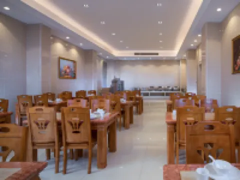 Vienna International Hotel (Yangchun International Branch) Hotéis em Yangchun