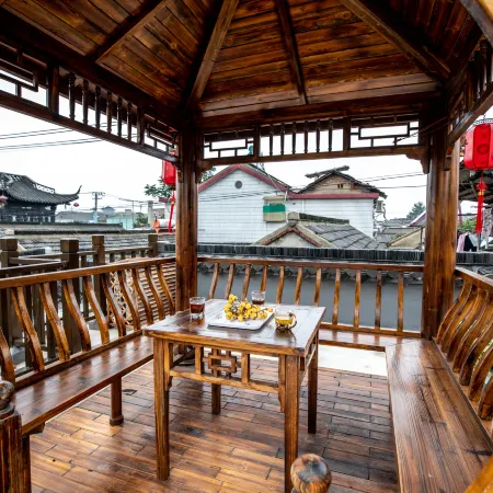 Dengcao Inn