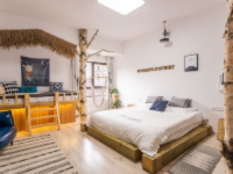 设计师的公寓(武汉万达中心店) - 挪威树屋亲子房