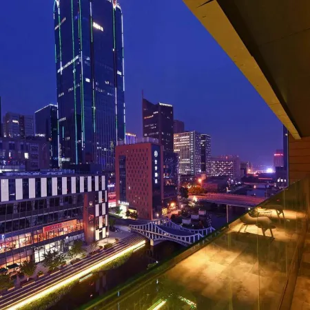 Tiangang Manfei Hotel (Ningbo Southern Business District Luomeng Universal City Store)