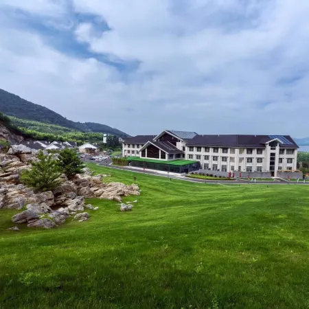 Yixing Yangxian Lake Junlai Hotel Co., Ltd.