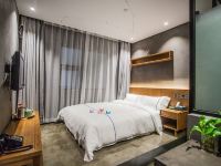 等逅轻奢酒店(上海五角场复旦大学店)