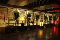 Jiutong International Hotel (Lianyungang Station Yanhe Lane)