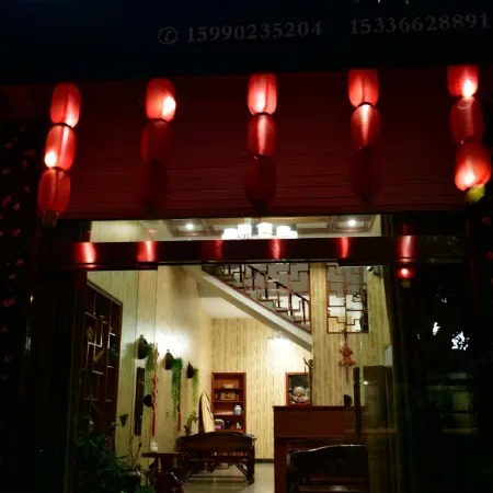 Alisha Hotel