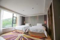 Lavande Hotel (Gaozhou Chengdong Bus Station) Отели рядом с достопримечательностью «Tribute Garden»