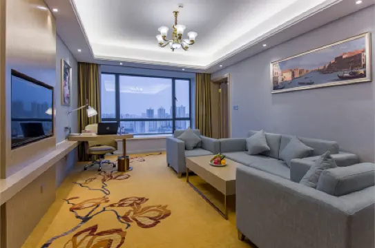 Vienna International Hotel(Haikou East Railway Station& Longfor Paradise Walk Hotel)