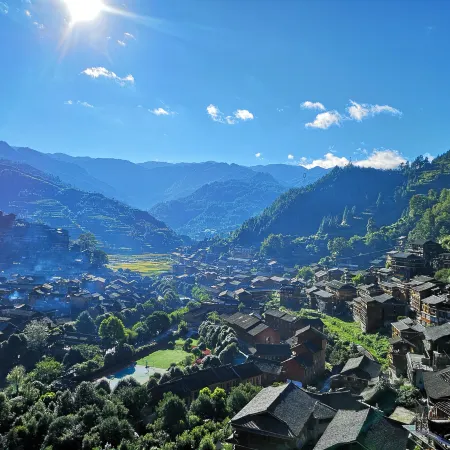 Luanxi · Yinshan Homestay (Xijiang Qianhu Miao Village Viewing Platform)