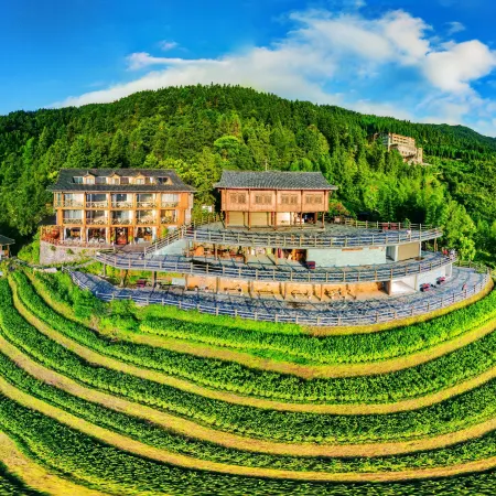 Longji View Building Homestay (Xishanyu Optimistic View Terrace)