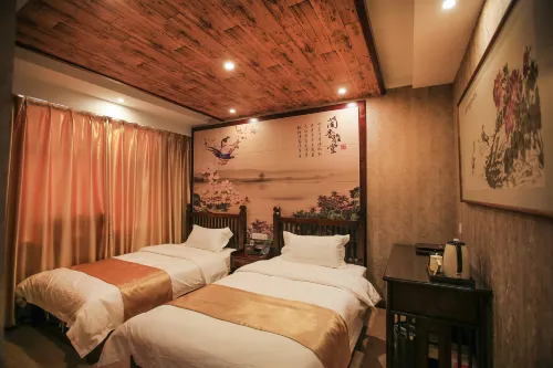 Shangpin Hotel Hotels in Jiaohe