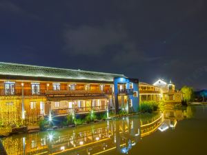 Qingzizaiju Hostel