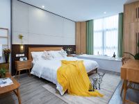 成都艾高家居设计师酒店 - 自然物北欧大床房