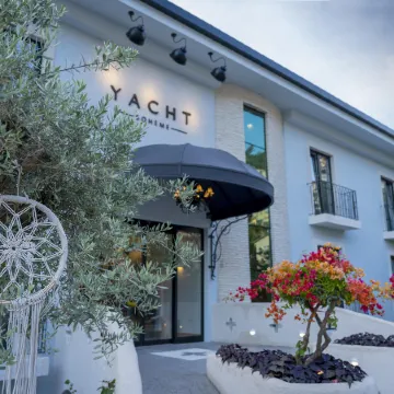 Yacht Boheme Hotel-Boutique Class