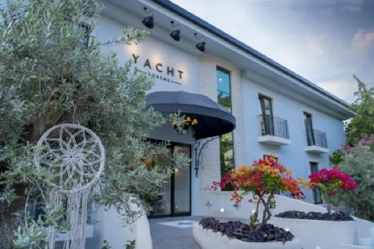 Yacht Boheme Hotel-Boutique Class