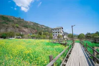 Gengdu Courtyard Hotels near Yongjia Academy