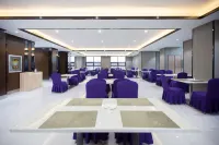 Lavande Hotel (Yingtan Longhushan Avenue long distance passenger station store)