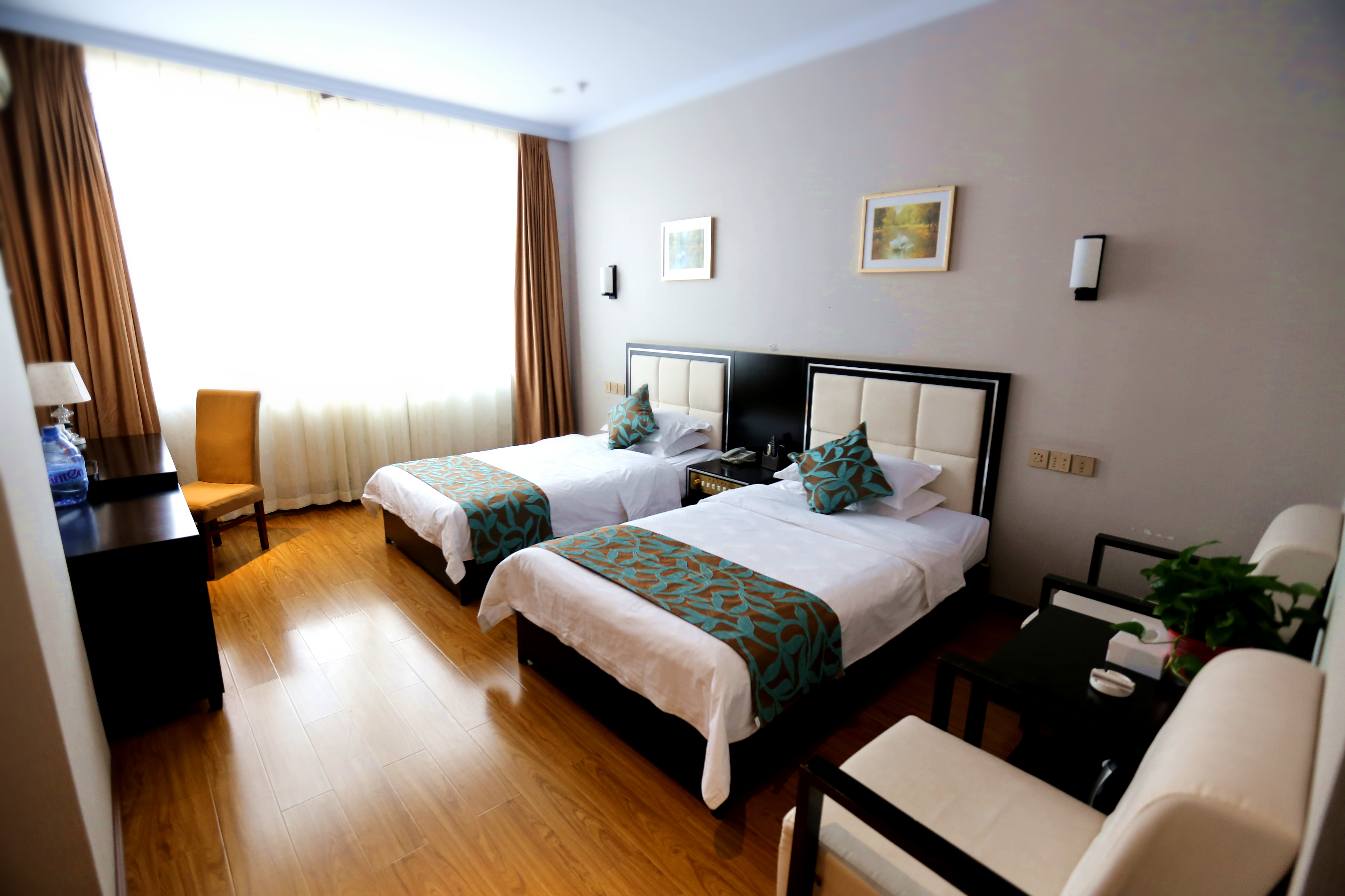 Longhao HotelOver view