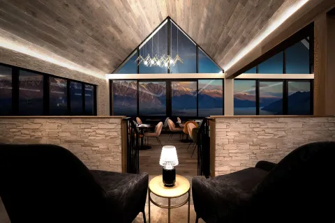 Kamana Lakehouse