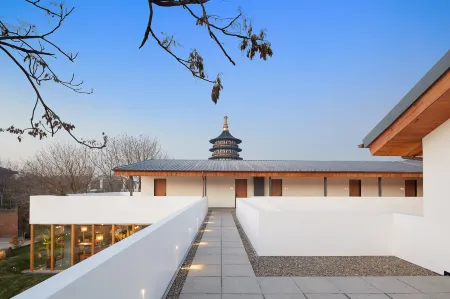 Homtel Diff Nine (Luoyang Mingtang Scenic Area)