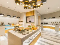 Atour Hotel (Shanghai Hongqiao National Exhibition Center, Beixinjing Metro Station) Hotels near Beixinjing Station
