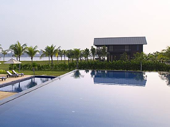Duyong Marina Resort Pulau Pulau Updated 2021 Price Reviews Trip Com