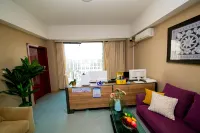 Muen LOFT Light Luxury Apartment (Qingdao North Railway Station Yongnian Road Subway Station)