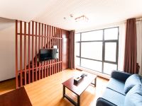 南岳衡山磊鑫公寓酒店 - 复式大床房