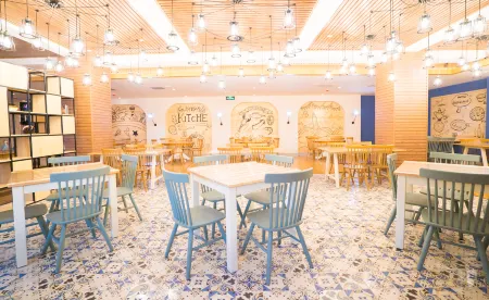 Yinzuo Wendu Hotel (Weihai Wendeng Kunyu Road Baida Plaza) Отели рядом с достопримечательностью «Aodaliya Kunshilan Occupation Technology (Nan'an) College Weihai Branch»