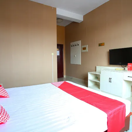 Yi yuan zibo jinniu business hotel