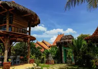 Janur Bungalow Hotels near Suroloyo Peak