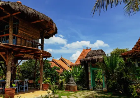 Janur Bungalow Отели в г. Samigaluh