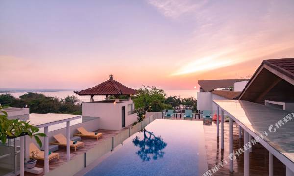 Kuta Beach Hotel