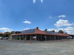 Central Highlands Lodge / Miena Hotel