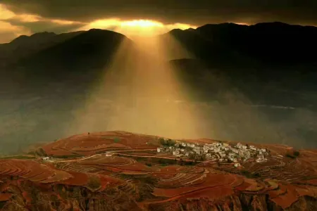 Red Land Red Four Seasons Farm Отели рядом с достопримечательностью «Dongchuan Red Land»