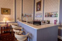 Hazlewood Castle & Spa - bars