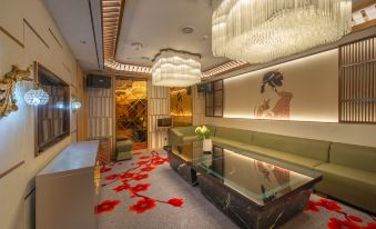 Cherry Hotel