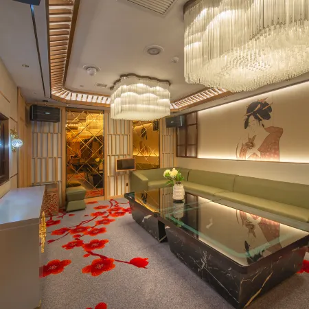 Cherry Hotel