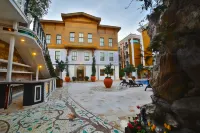 Seven Hills Palace & Spa