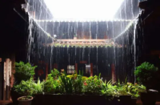 諾鄧五滴水中国式旅館 Guyanjing Ruins周辺のホテル