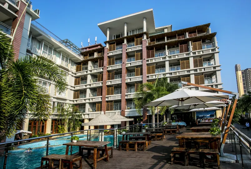 Real Madrid Yachts Holiday Hotel
