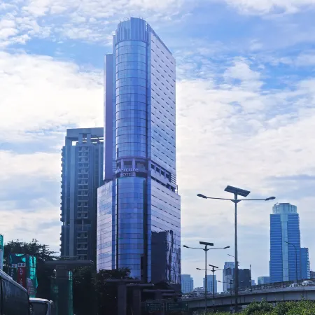 Mercure Jakarta Gatot Subroto Отели рядом с достопримечательностью «Статуя Панчоран»