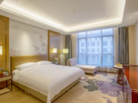 Puyang Ambassador Hotel Hotel di Puyang
