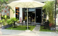 Oasis Hotel & Apartment