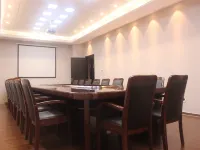 Orange Hotel (Zhenjiang Railway Station, Wanda Plaza)