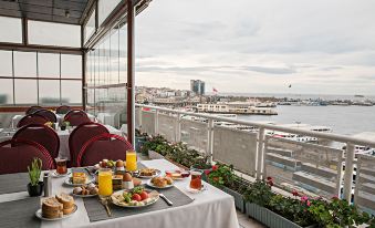 Kadikoy Rihtim Hotel