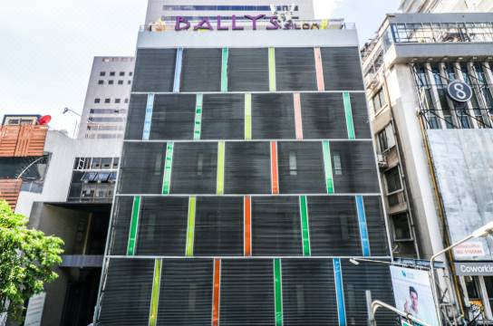 bally suites sukhumvit