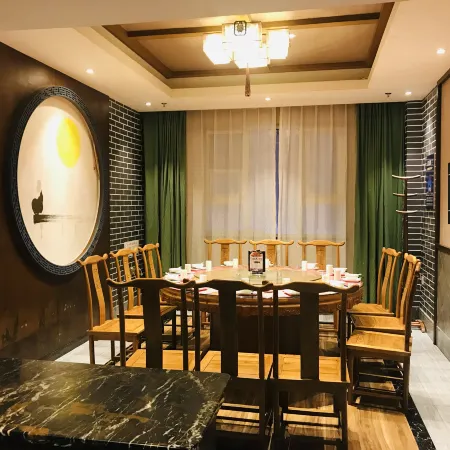 Xiaolehui Nanshan Holiday Hotel