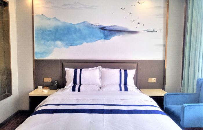 Zangdong Hotel