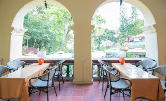 Xilinge Guesthouse (Gulangyu World Cultural Heritage) - Housity