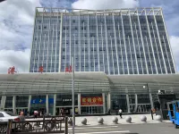 Longgang Hongmao Film Hotel